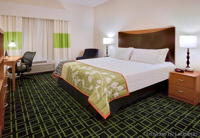 Fairfield Inn & Suites By Marriott Milwaukee Airport Оук-Крік Номер фото