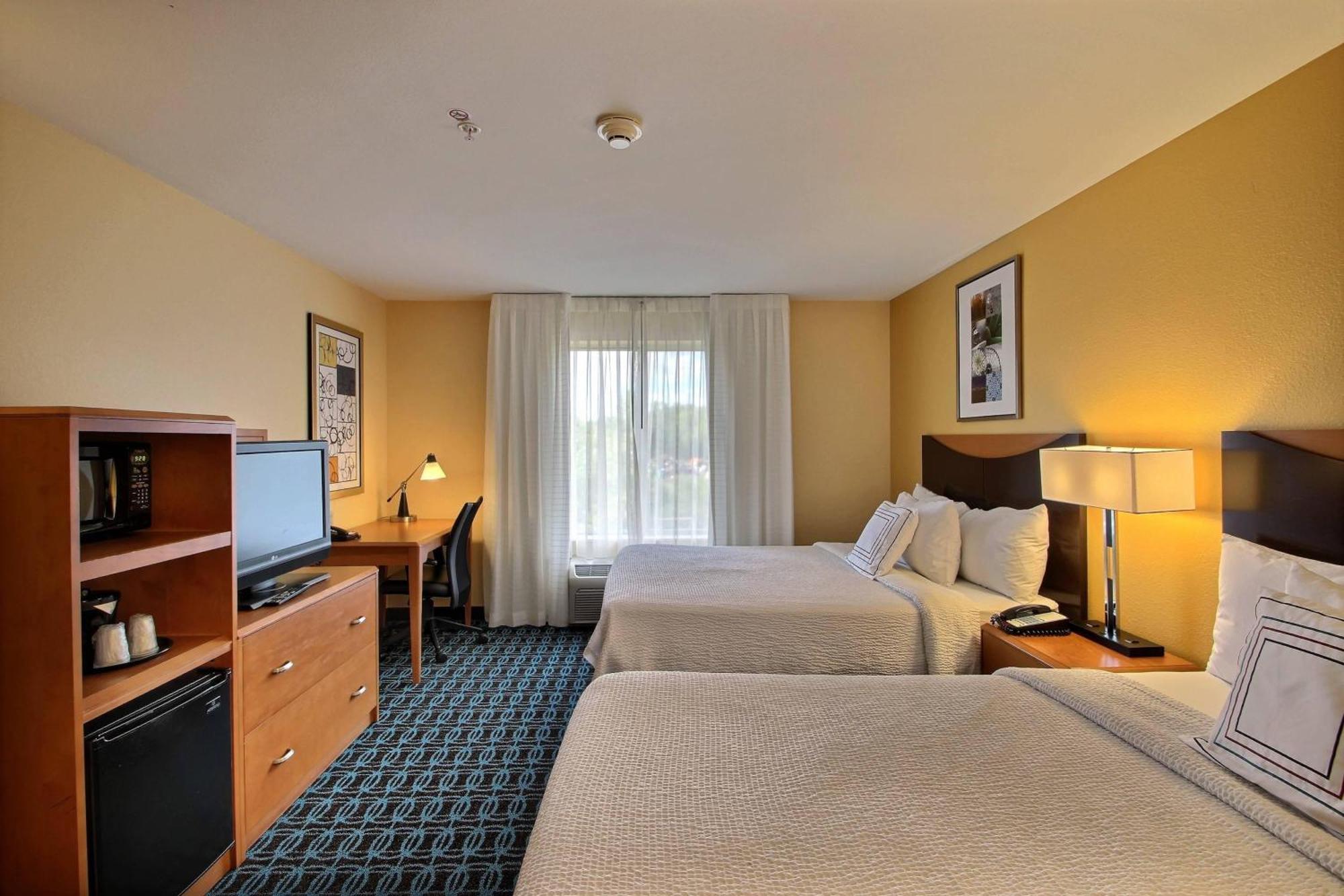 Fairfield Inn & Suites By Marriott Milwaukee Airport Оук-Крік Екстер'єр фото